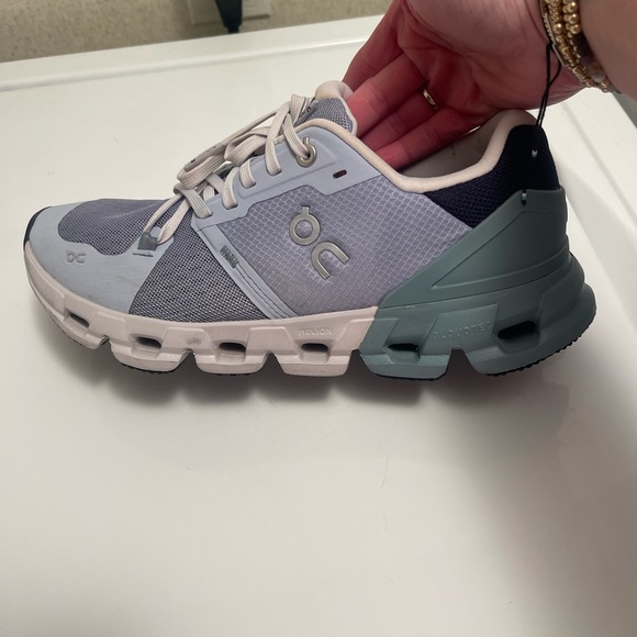 On Running Women's Cloudstratus Running Shoes - Light Blue - Picture 1 of 4